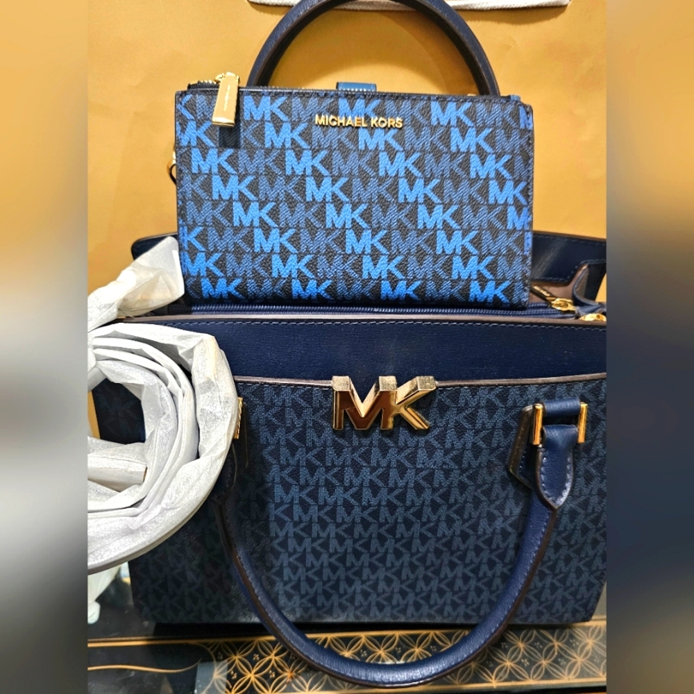 NWT Michael Kors Mott Large & Wallet Set - Picture 10 of 11